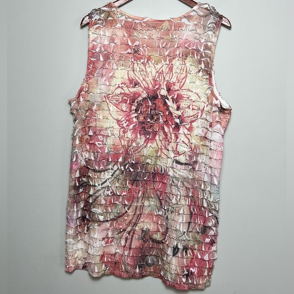 CJ Banks NEW Ruffled Tiered Sequined Floral Flower Design Top Blouse 2X - Picture 4 of 5